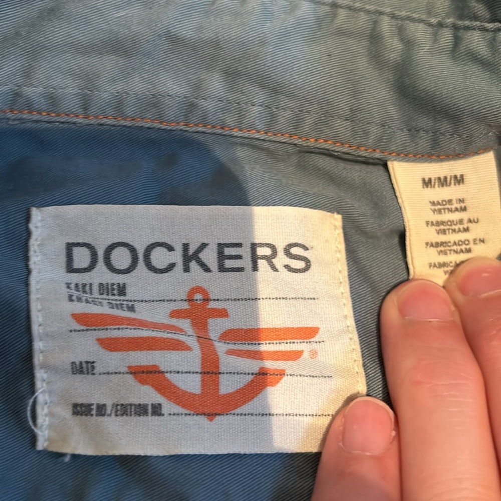 Means dockers button down -size medium- - Picture 5 of 6